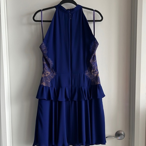Women's BGBG Maxazria dress, orient blue, lace, knee length, dressy flowy short - Picture 3 of 16